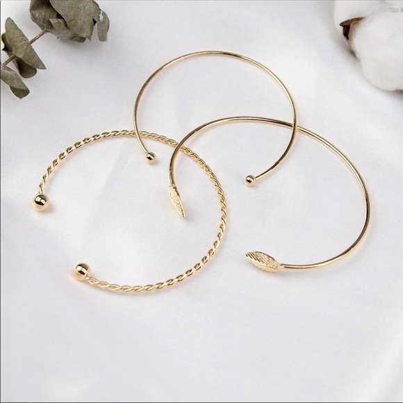 ‼️ 5 for $25 ‼️Set of 3 Golden Boho Bracelets - Picture 3 of 4